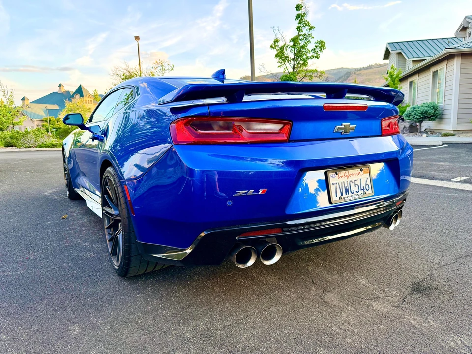 2017 Chevrolet Camaro ZL1 6th Gen - Image 15 of 31