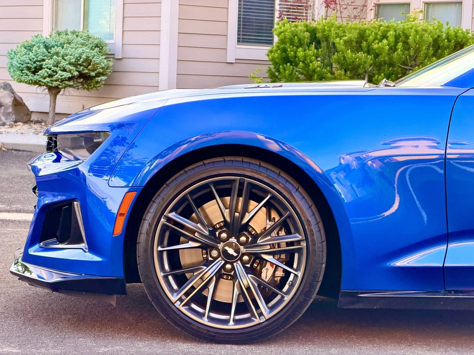 2017 Chevrolet Camaro ZL1 6th Gen - Image 28 of 31