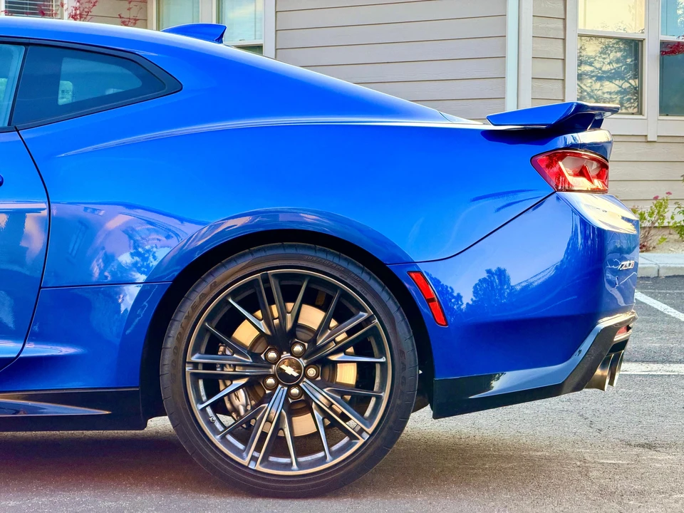 2017 Chevrolet Camaro ZL1 6th Gen - Image 30 of 31