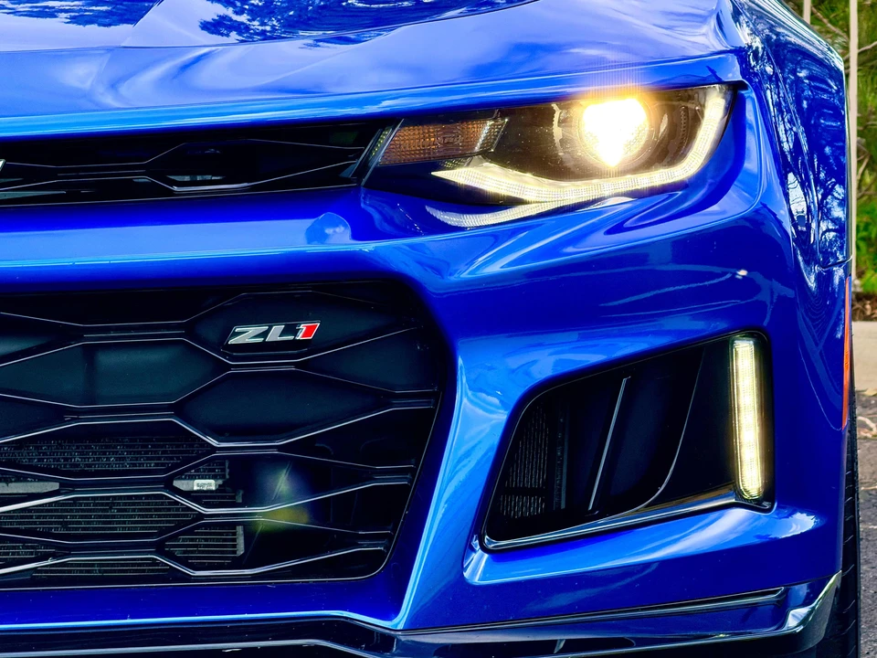 2017 Chevrolet Camaro ZL1 6th Gen - Image 24 of 31