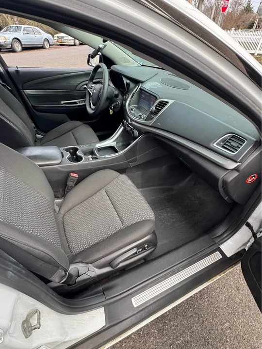 2017 Chevrolet Caprice - Image 12 of 17