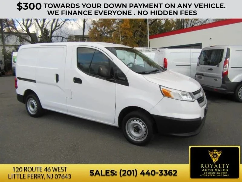 2017 Chevrolet Express - Image 9 of 12