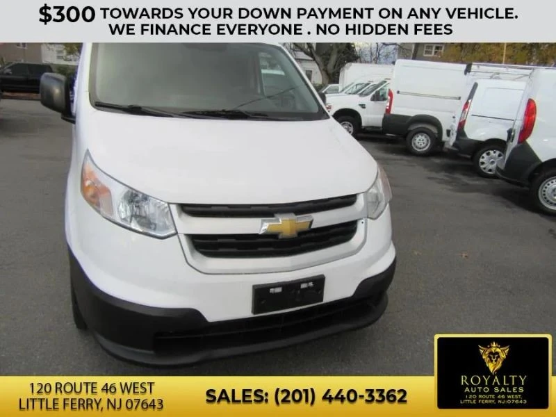 2017 Chevrolet Express - Image 6 of 12