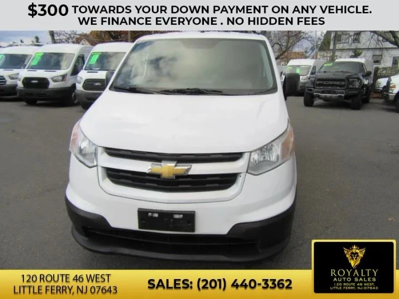 2017 Chevrolet Express - Image 5 of 12