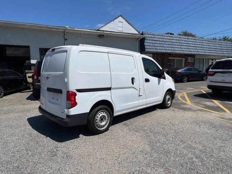 2017 Chevrolet Express - Image 11 of 12