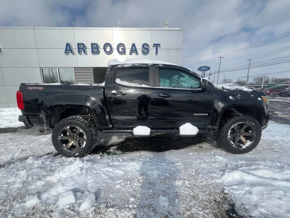 2017 Chevrolet Colorado 2nd Gen - Image 2 of 12