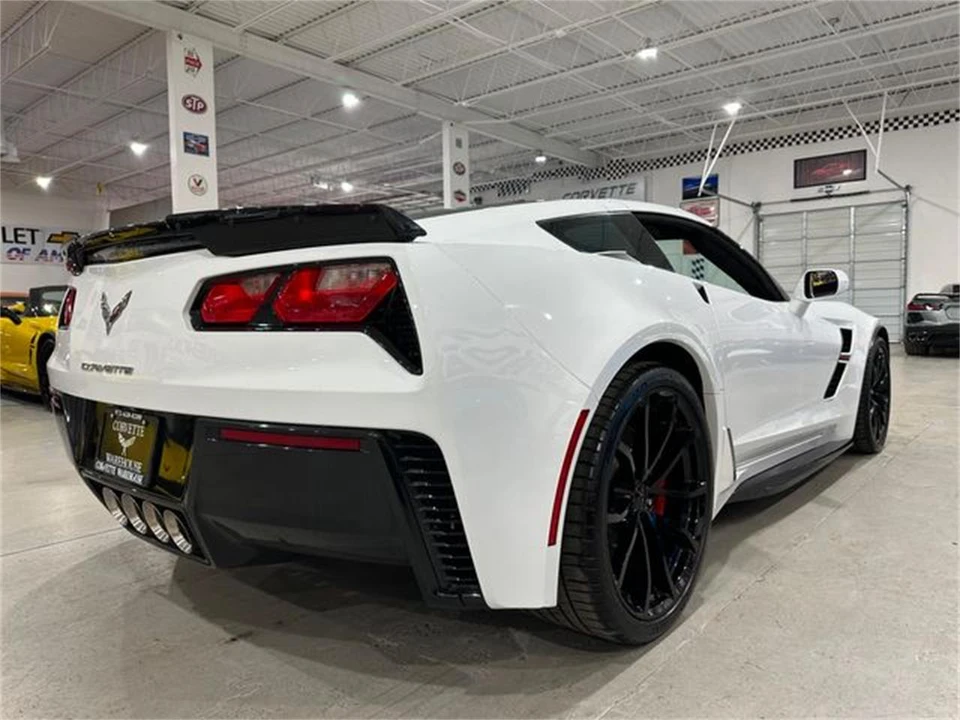 2017 Chevrolet Corvette C7 - Image 3 of 30