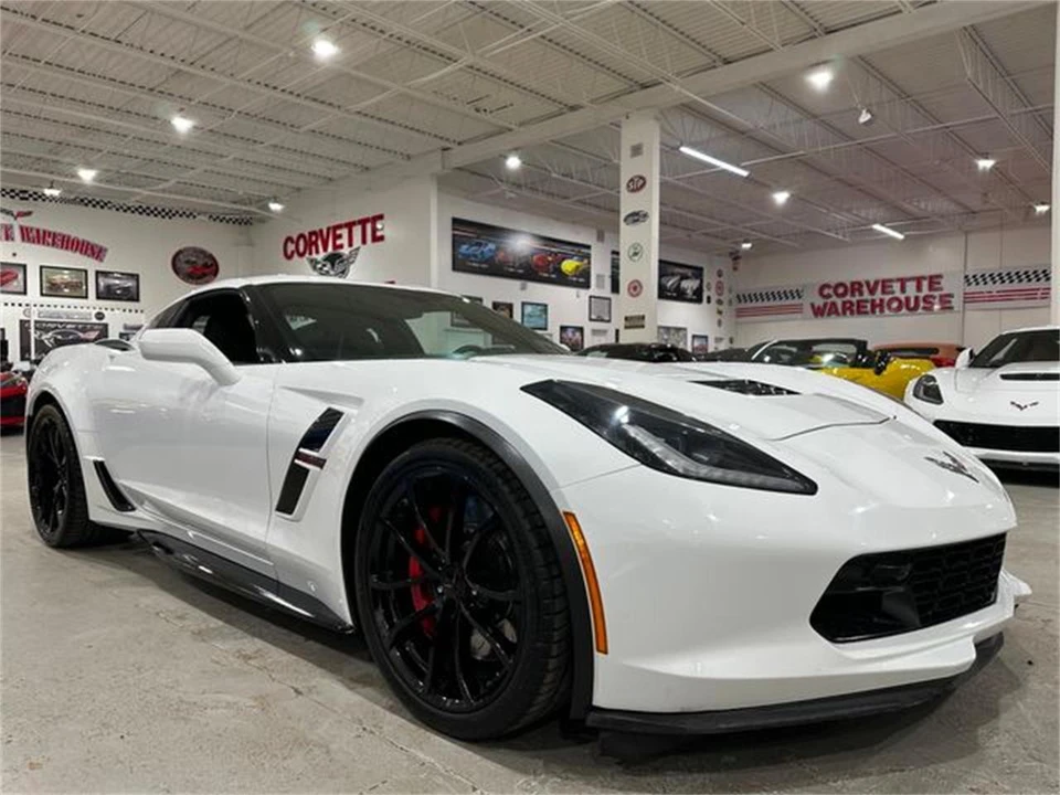 2017 Chevrolet Corvette C7 - Image 5 of 30