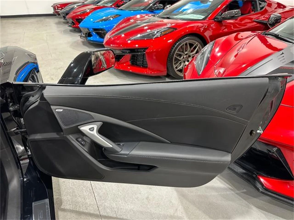 2017 Chevrolet Corvette C7 - Image 15 of 30