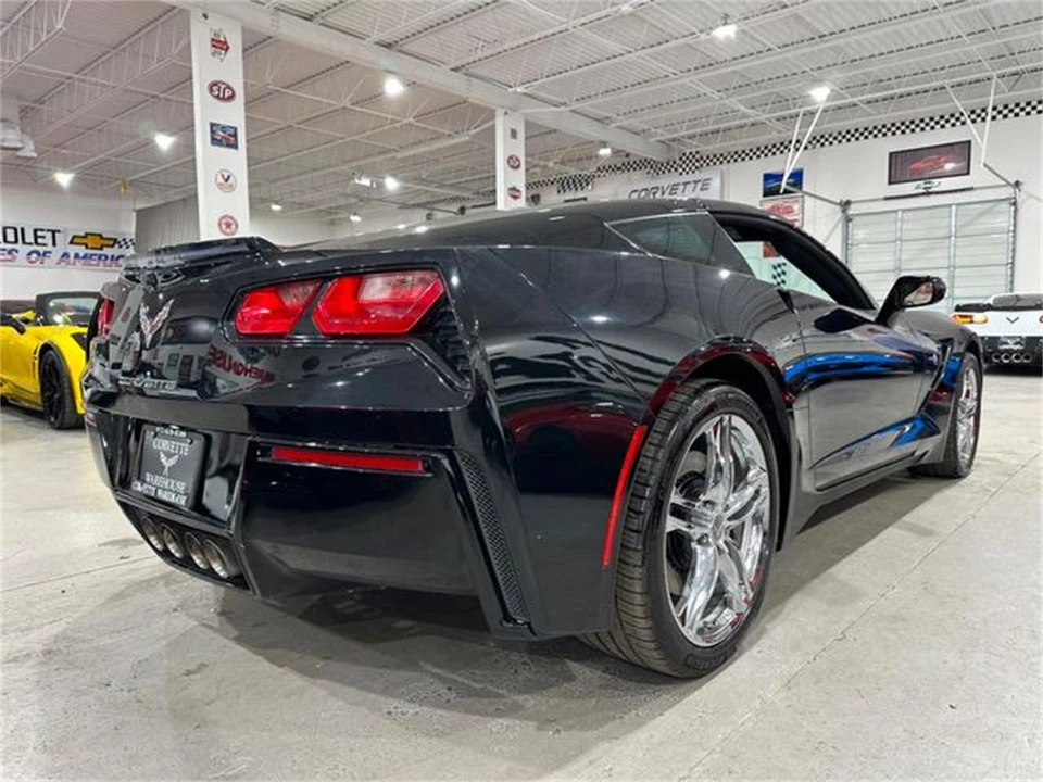 2017 Chevrolet Corvette C7 - Image 3 of 30