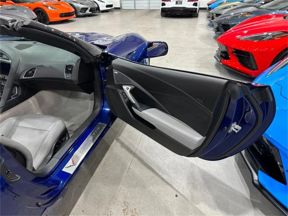 2017 Chevrolet Corvette C7 - Image 14 of 30