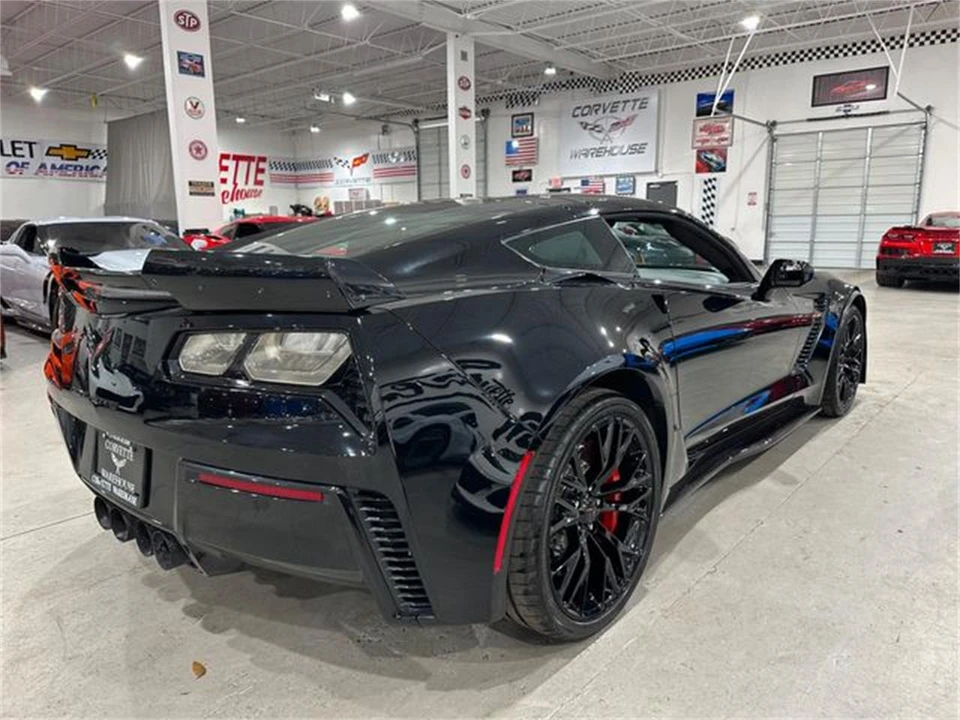2017 Chevrolet Corvette C7 - Image 3 of 30