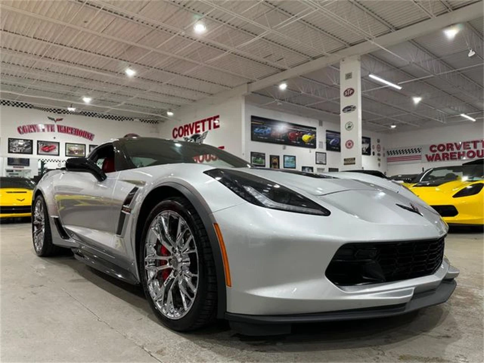 2017 Chevrolet Corvette C7 - Image 5 of 30