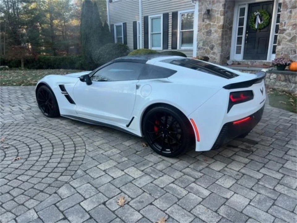 2017 Chevrolet Corvette C7 - Image 3 of 9