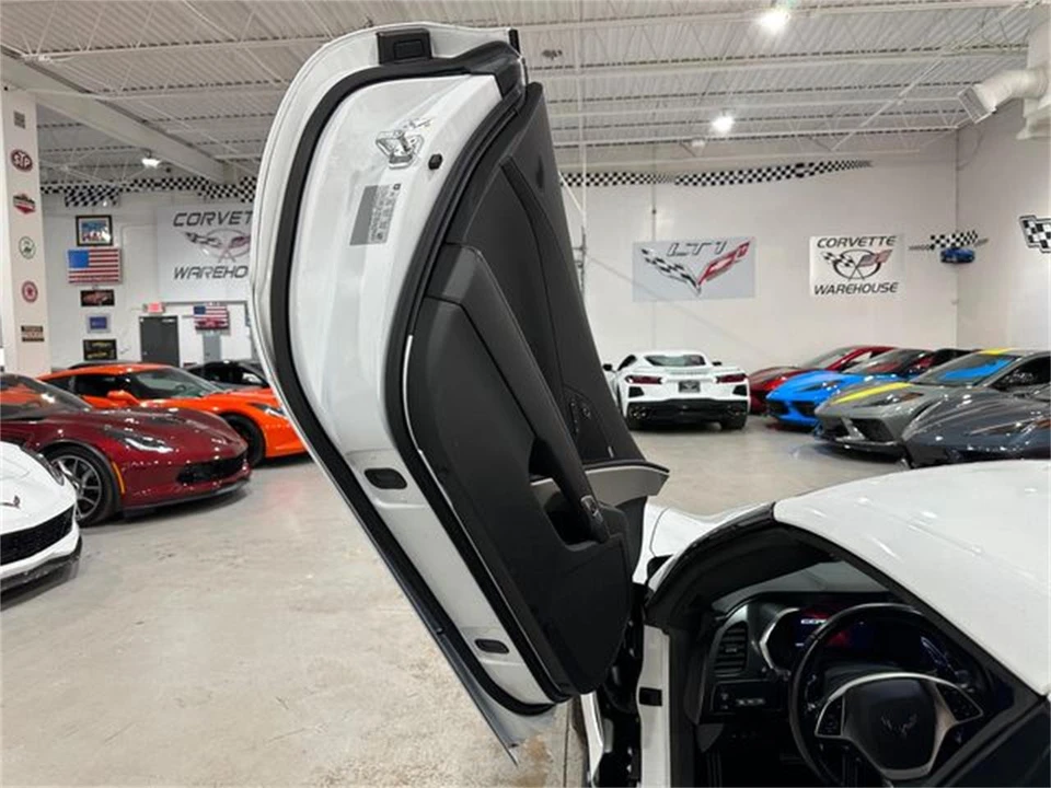 2017 Chevrolet Corvette C7 - Image 13 of 30