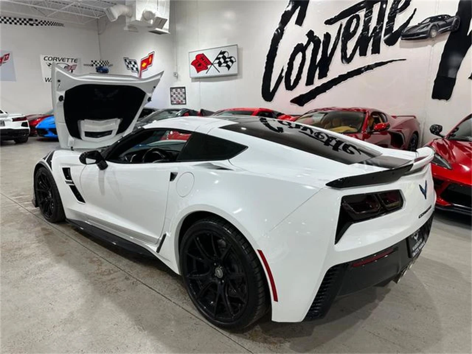 2017 Chevrolet Corvette C7 - Image 19 of 30