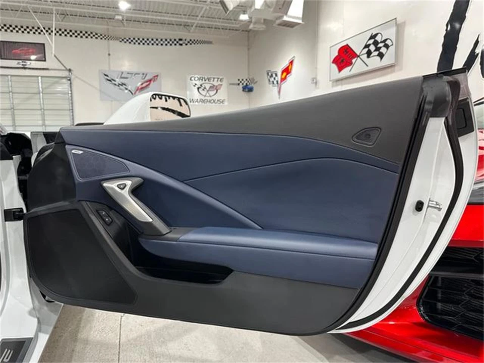 2017 Chevrolet Corvette C7 - Image 13 of 30