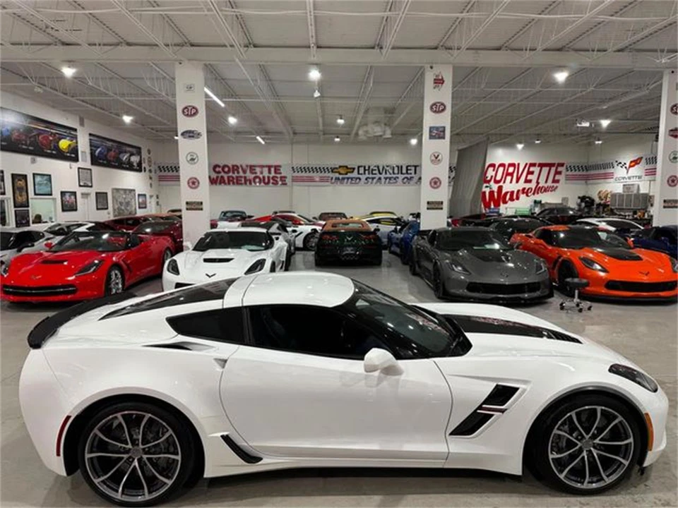 2017 Chevrolet Corvette C7 - Image 18 of 30