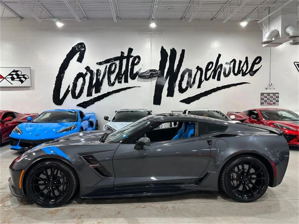 2017 Chevrolet Corvette C7 - Image 2 of 30