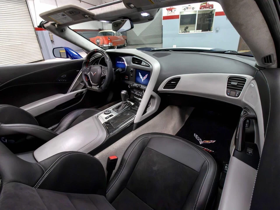 2017 Chevrolet Corvette C7 - Image 25 of 31