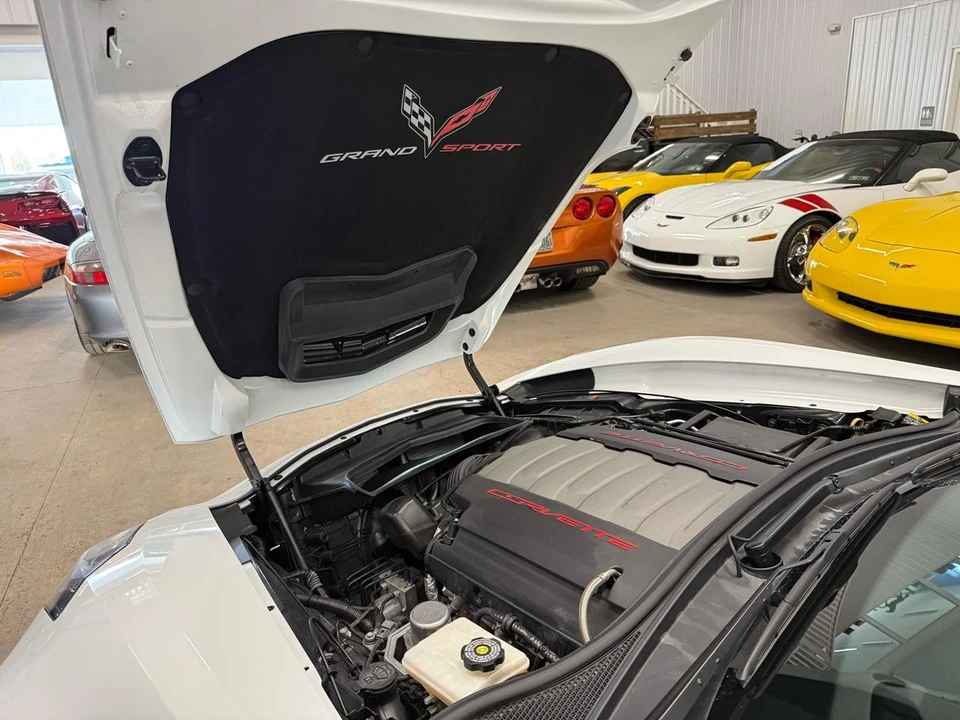 2017 Chevrolet Corvette C7 - Image 9 of 16
