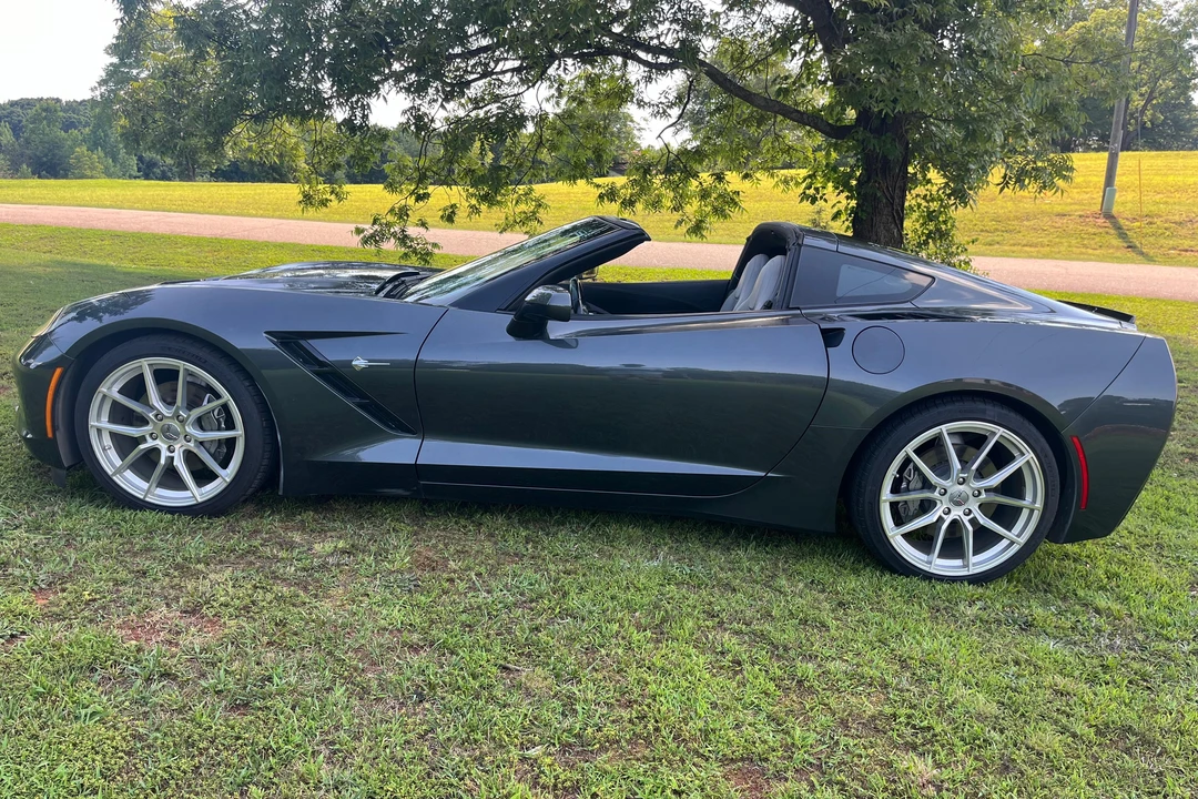 2017 Chevrolet Corvette C7 - Image 3 of 31