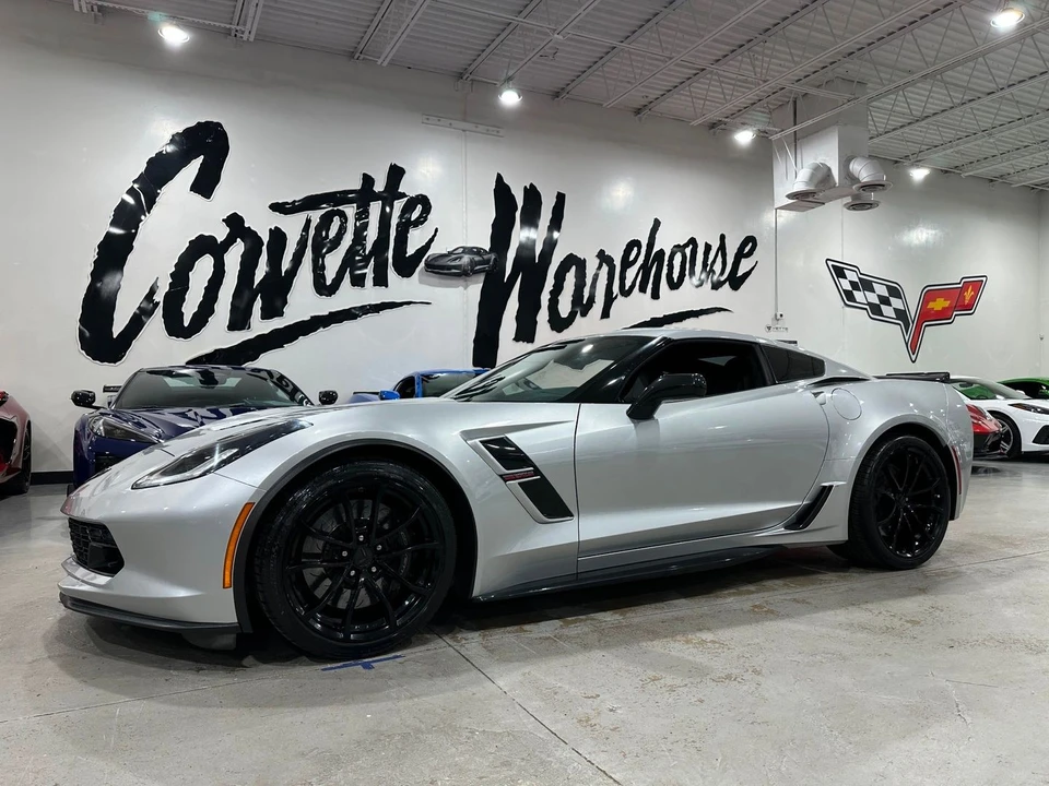 2017 Chevrolet Corvette - Image 19 of 21