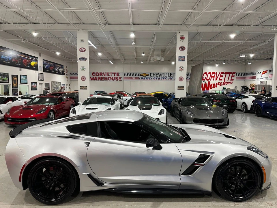 2017 Chevrolet Corvette - Image 7 of 21