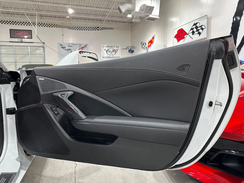 2017 Chevrolet Corvette C7 - Image 15 of 21