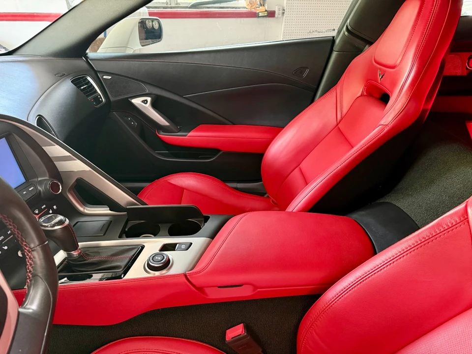2017 Chevrolet Corvette C7 - Image 2 of 31