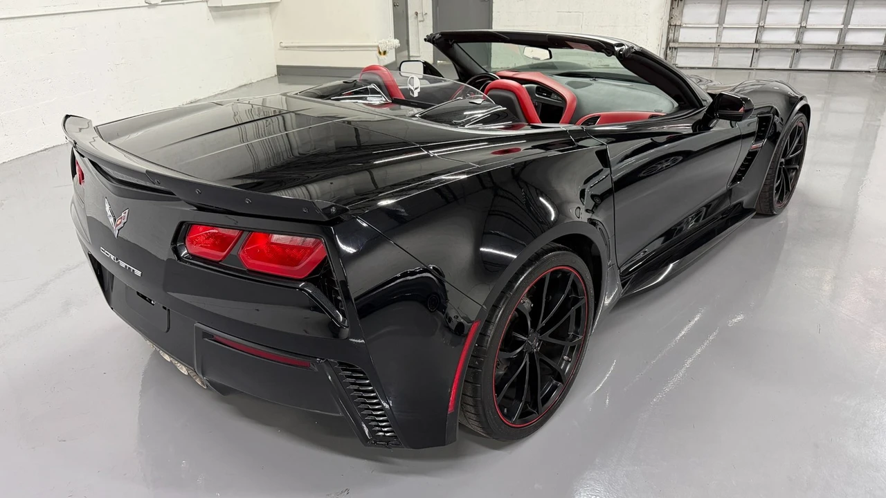 2017 Chevrolet Corvette C7 - Image 17 of 21