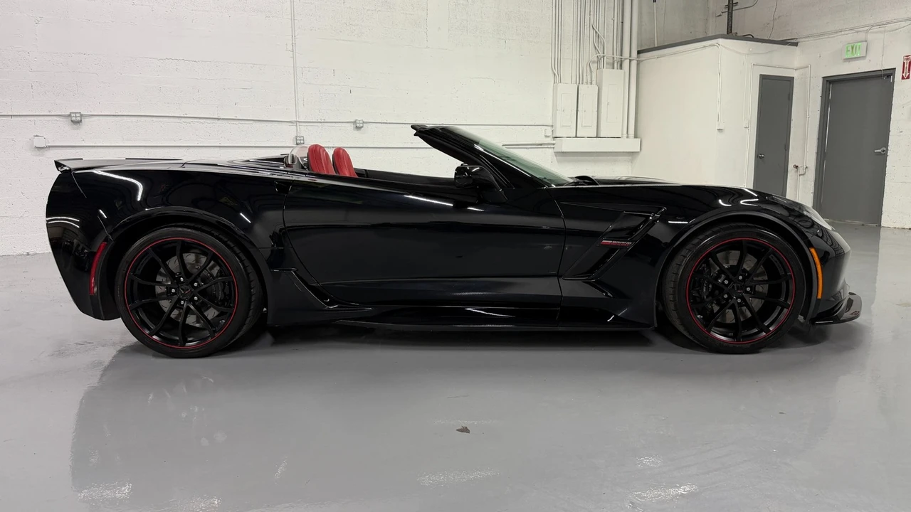 2017 Chevrolet Corvette C7 - Image 10 of 21