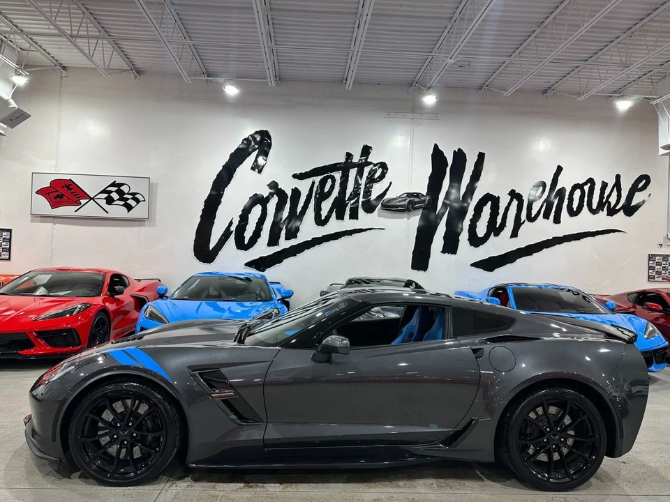 2017 Chevrolet Corvette C7 - Image 2 of 11