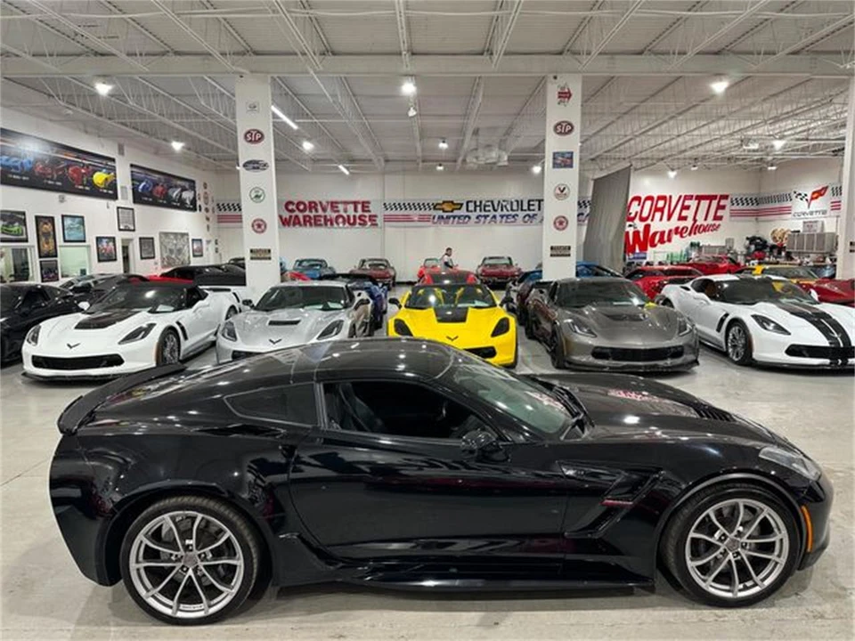 2017 Chevrolet Corvette C7 Grand Sport - Image 6 of 30