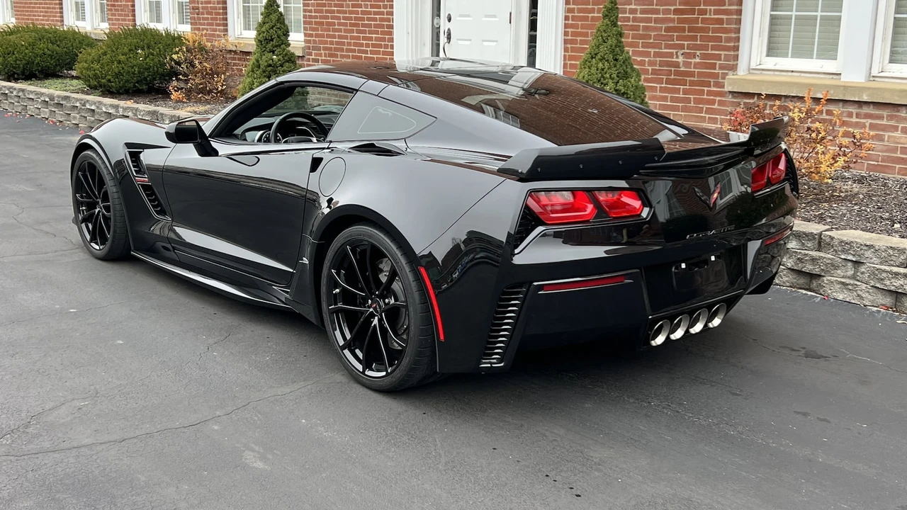 2017 Chevrolet Corvette C7 - Image 3 of 9