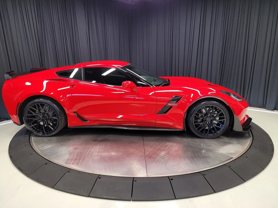 2017 Chevrolet Corvette C7 - Image 11 of 12