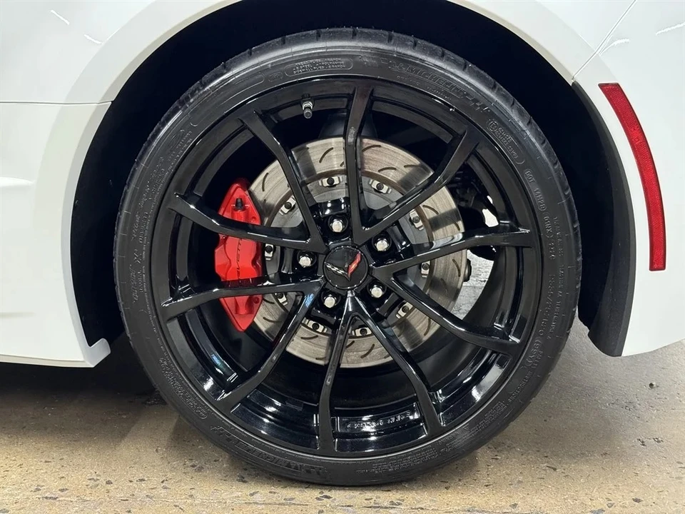 2017 Chevrolet Corvette C7 Grand Sport - Image 9 of 31