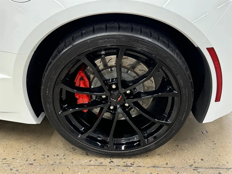 2017 Chevrolet Corvette C7 Grand Sport - Image 10 of 31