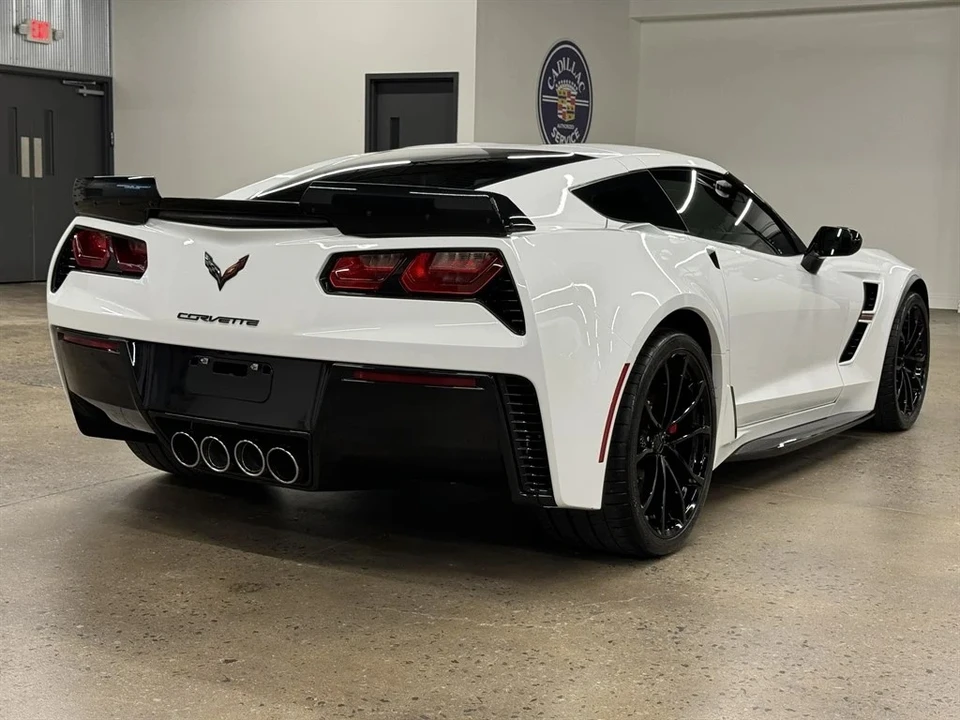 2017 Chevrolet Corvette C7 Grand Sport - Image 16 of 31