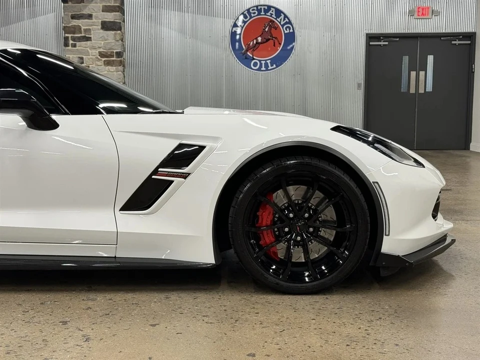 2017 Chevrolet Corvette C7 Grand Sport - Image 21 of 31