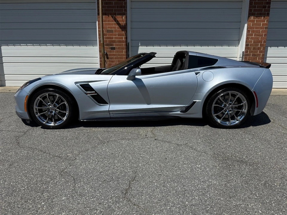 2017 Chevrolet Corvette C7 Grand Sport - Image 22 of 31