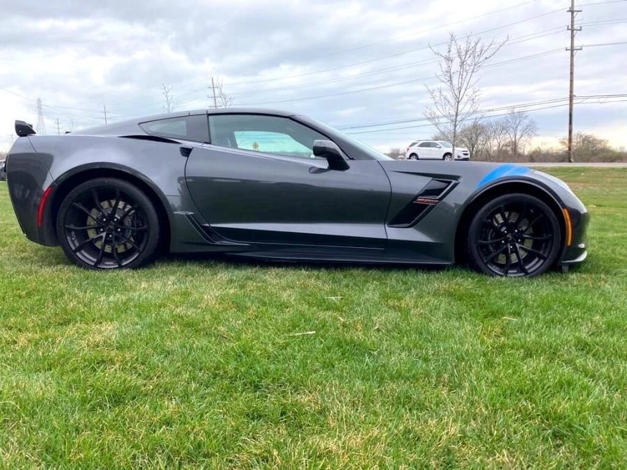 2017 Chevrolet Corvette C7 - Image 2 of 31
