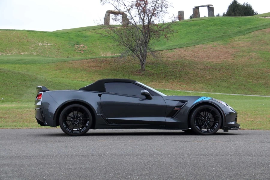 2017 Chevrolet Corvette C7 - Image 2 of 31