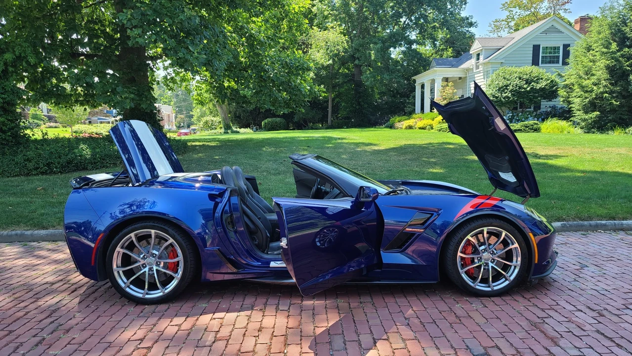 2017 Chevrolet Corvette C7 - Image 19 of 31