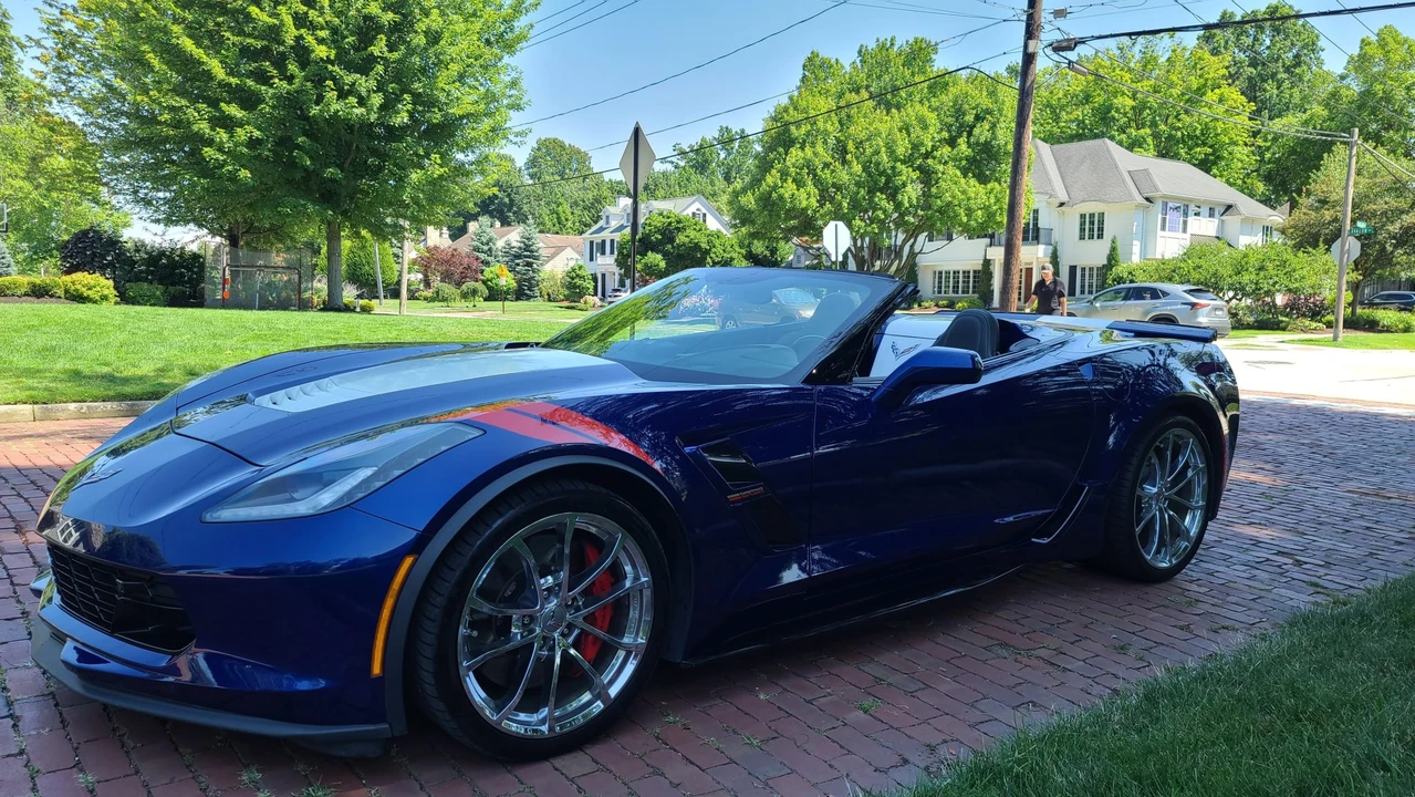 2017 Chevrolet Corvette C7 - Image 2 of 31