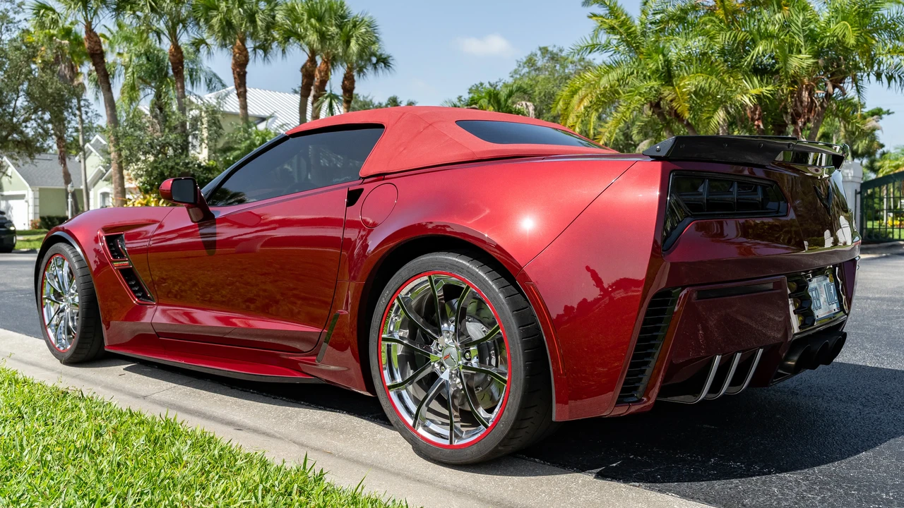 2017 Chevrolet Corvette C7 Grand Sport - Image 14 of 31