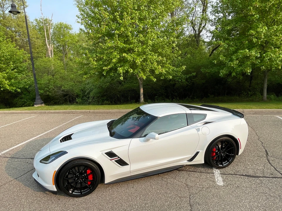 2017 Chevrolet Corvette C7 - Image 9 of 31