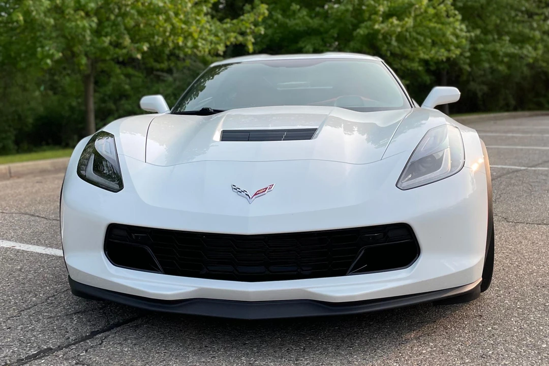 2017 Chevrolet Corvette C7 - Image 2 of 31