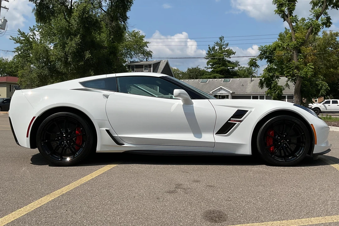 2017 Chevrolet Corvette C7 - Image 3 of 31