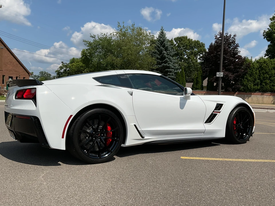 2017 Chevrolet Corvette C7 - Image 16 of 31